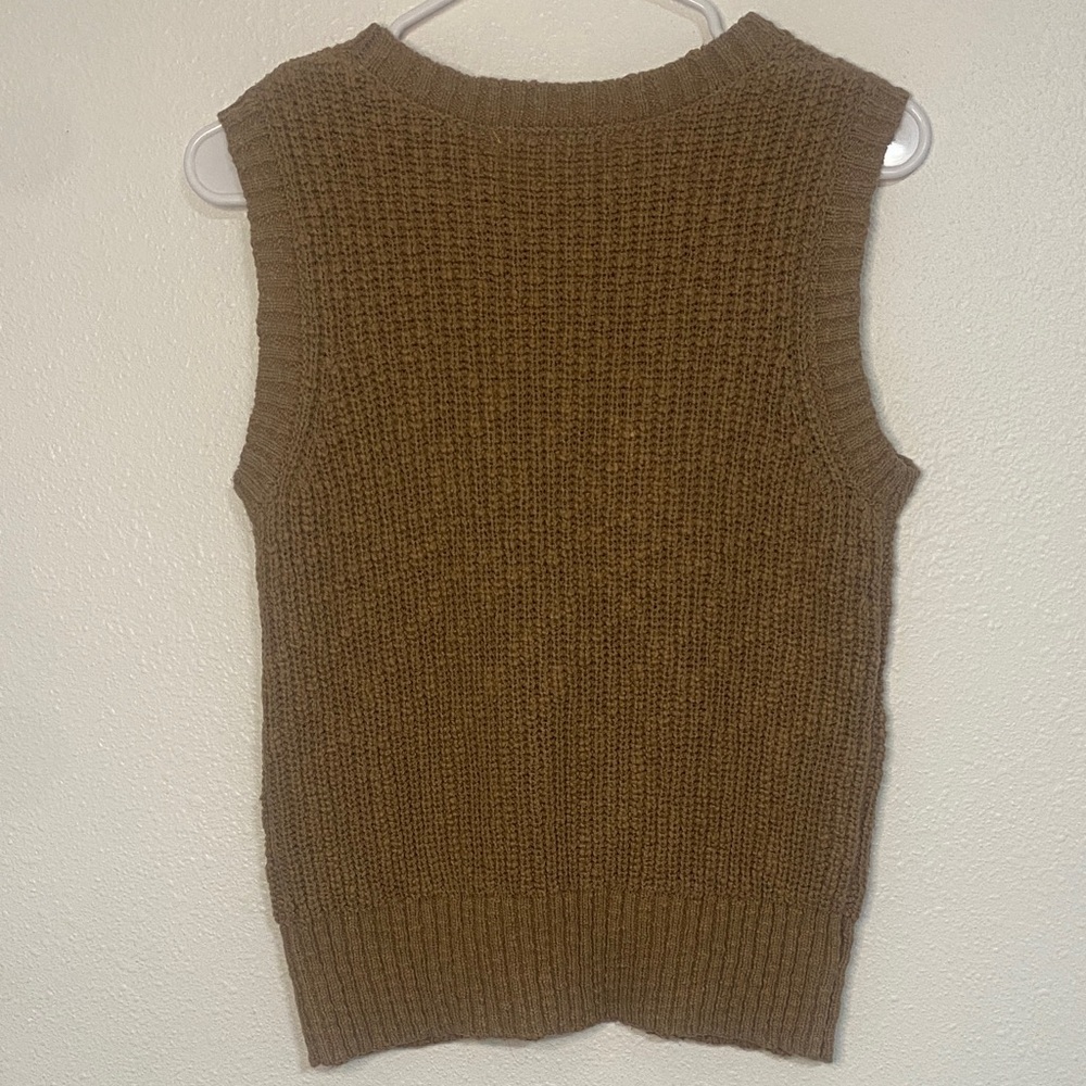 Design History Tan Sleeveless Knit Sweater - Picture 3 of 11